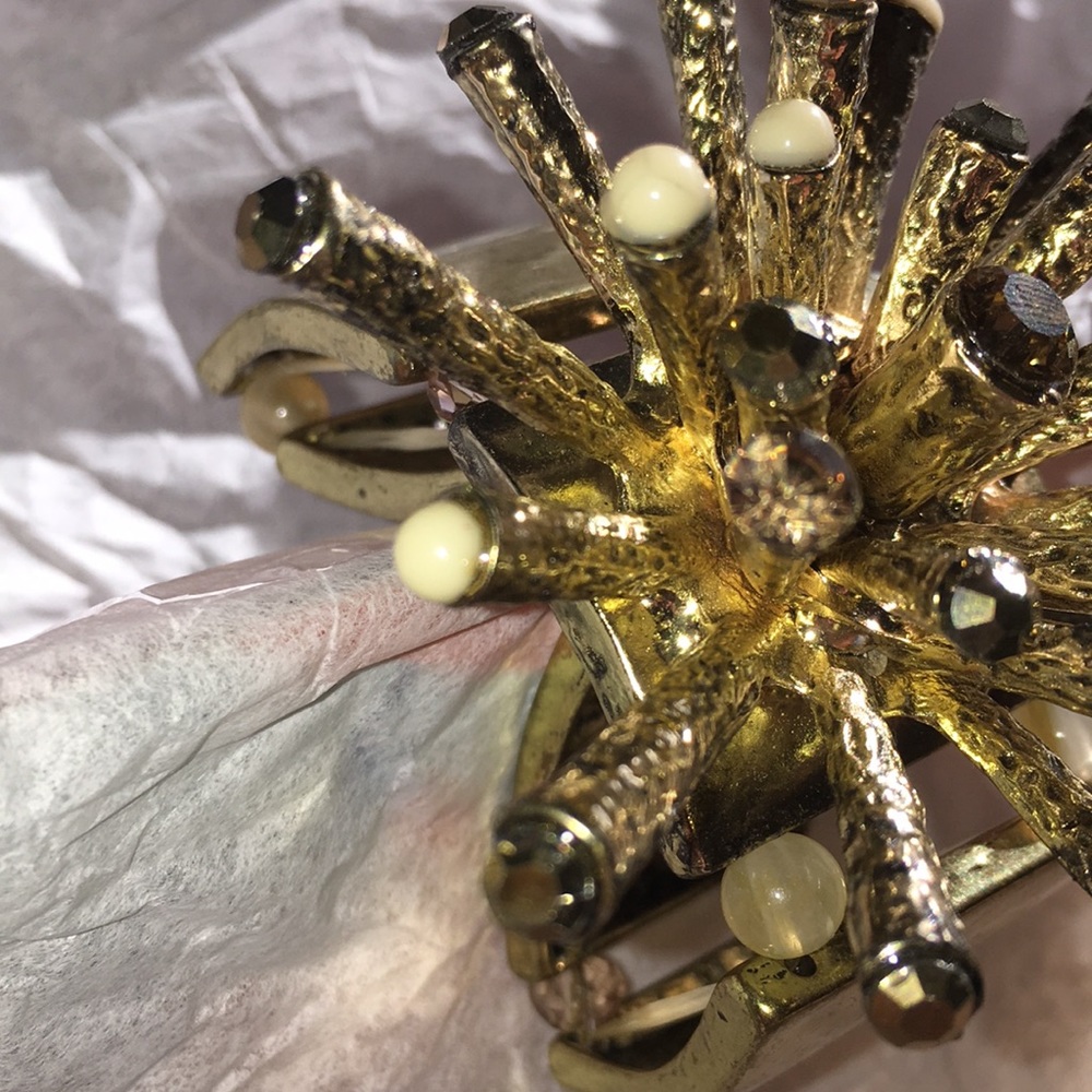Gold Spiky Rhinestone Bracelet - Picture 2 of 9